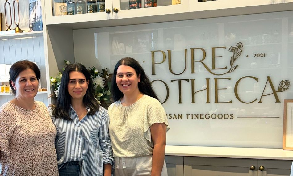 Pure-Apotheca-Team